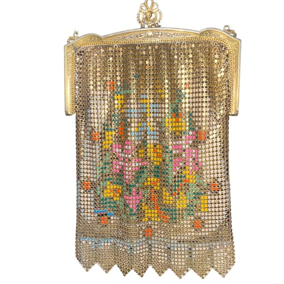 1920s Mesh Evening Purse - Picture 2 of 6